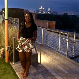 Meet your Posher, Nikki